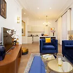 Royal Kopernika By Renters Prestige * Varsó