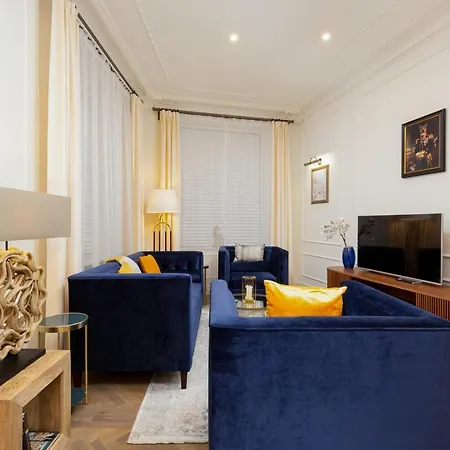 Royal Kopernika By Renters Prestige Апартаменты *